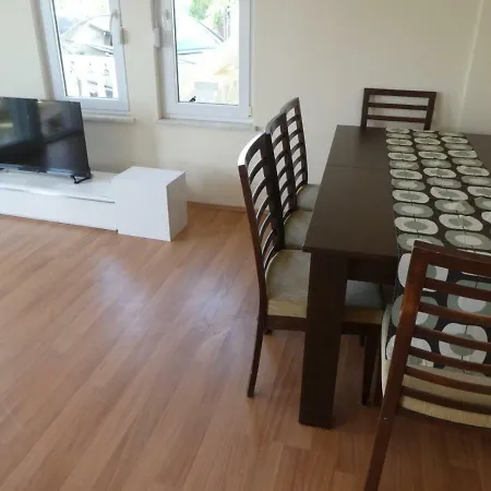 Villa 4+1 Mustakil Havuzlu