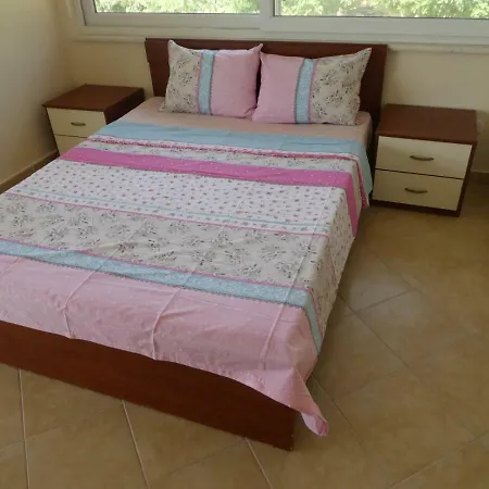 Villa 4+1 Mustakil Havuzlu *